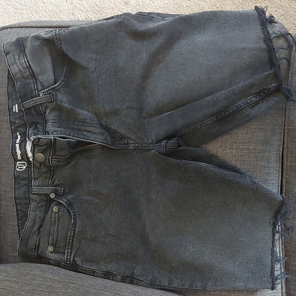 Original Use Slim Cut Off Shorts size 34 black